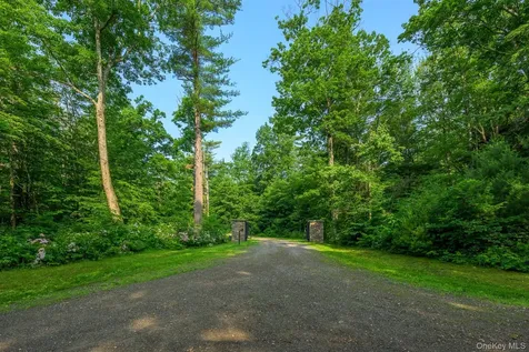 890 Bald Mountain Road Austerlitz NY 12017