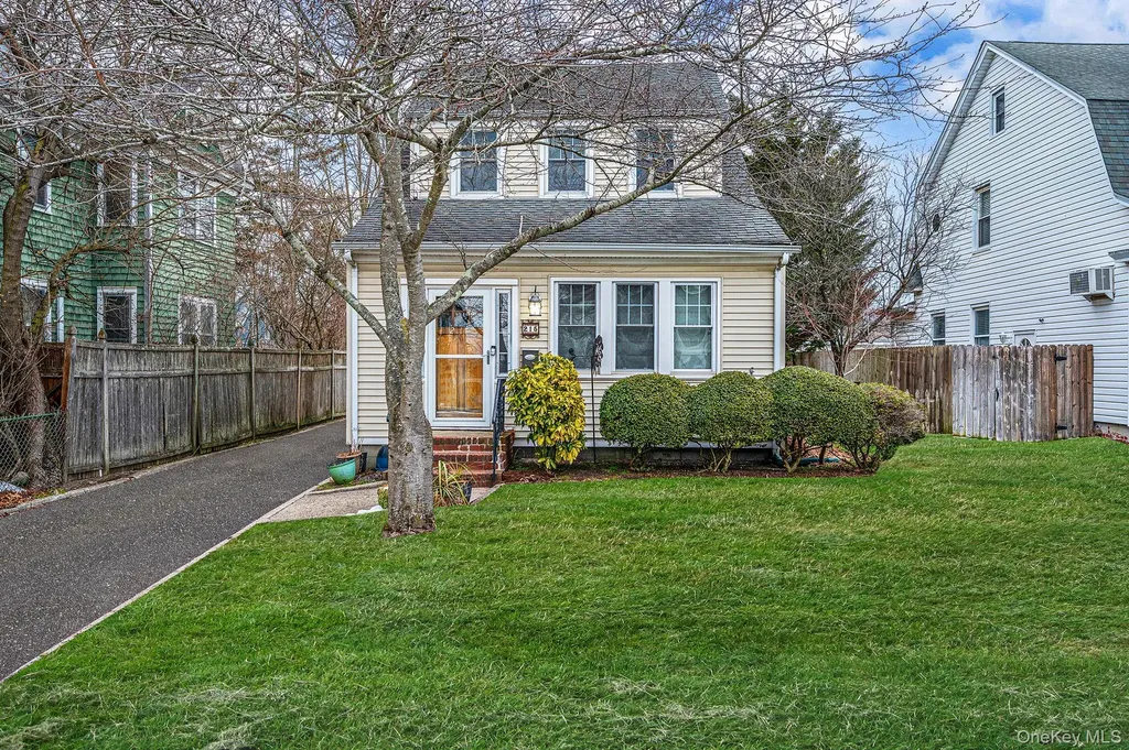 215 West Avenue Patchogue NY 11772
