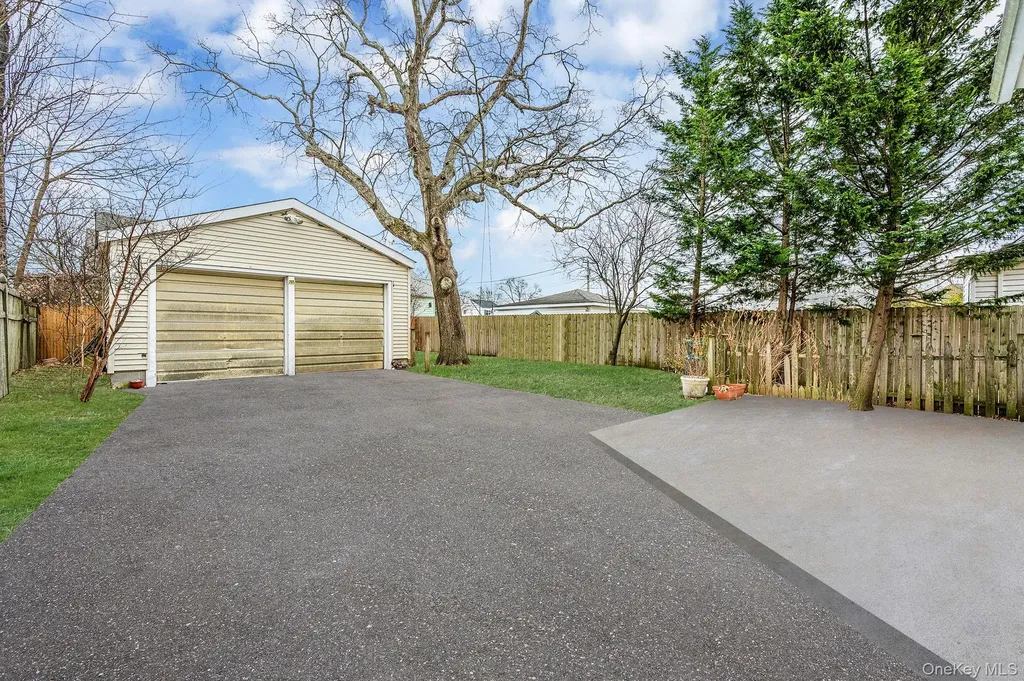 215 West Avenue Patchogue NY 11772