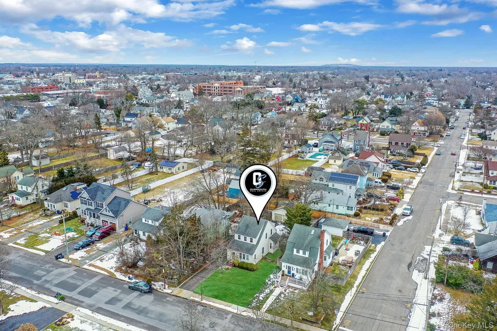 215 West Avenue Patchogue NY 11772