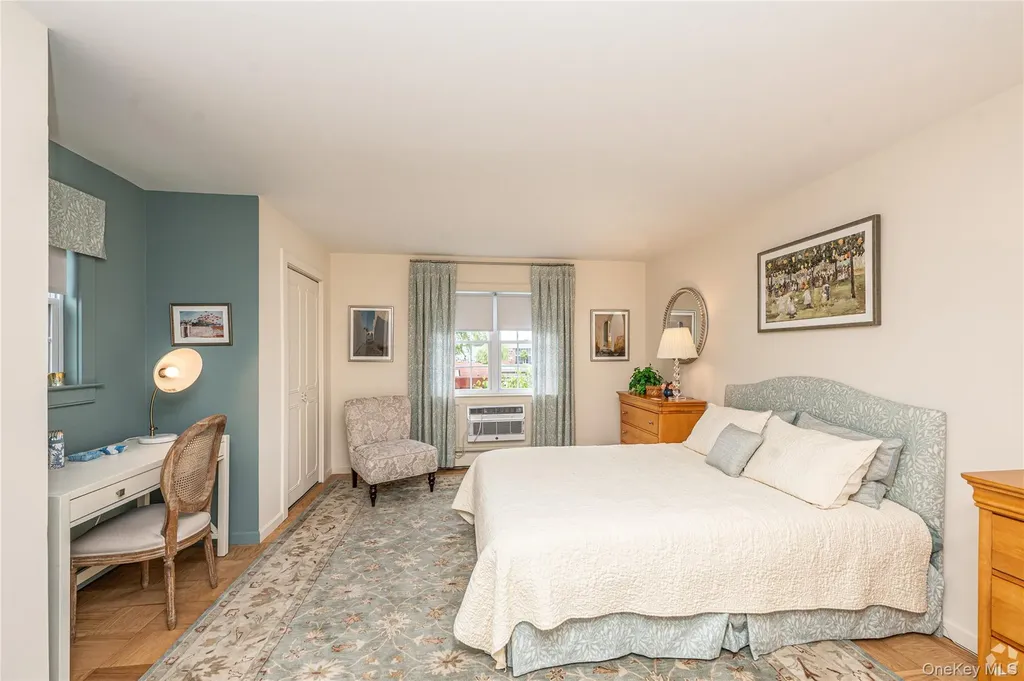 118 Captains Drive West Babylon NY 11704