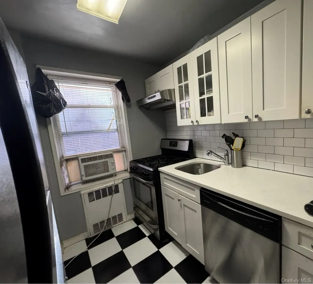 30 Ehrbar Avenue Mount Vernon NY 10552
