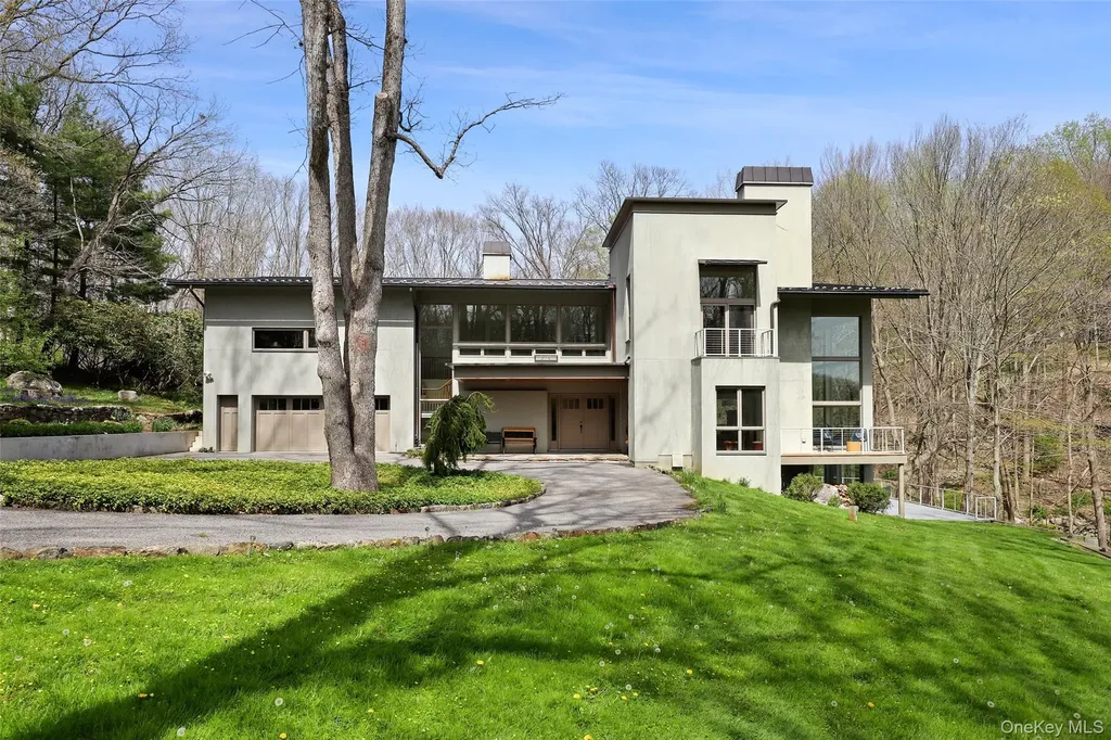 17 Fox Run Road Pound Ridge NY 10576