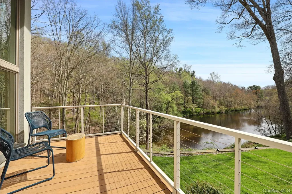 17 Fox Run Road Pound Ridge NY 10576