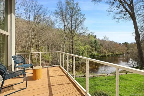 17 Fox Run Road Pound Ridge NY 10576