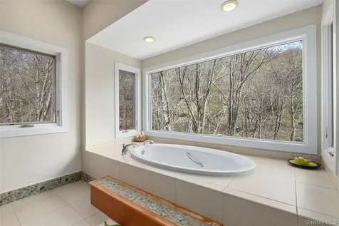 17 Fox Run Road Pound Ridge NY 10576