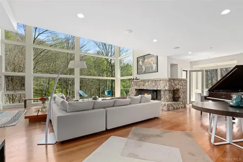 17 Fox Run Road Pound Ridge NY 10576