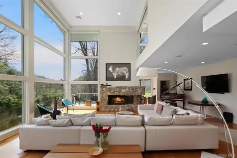 17 Fox Run Road Pound Ridge NY 10576