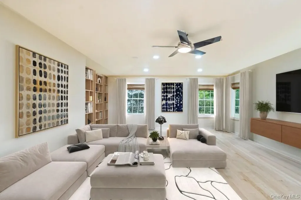 12 Chester Drive Great Neck NY 11021