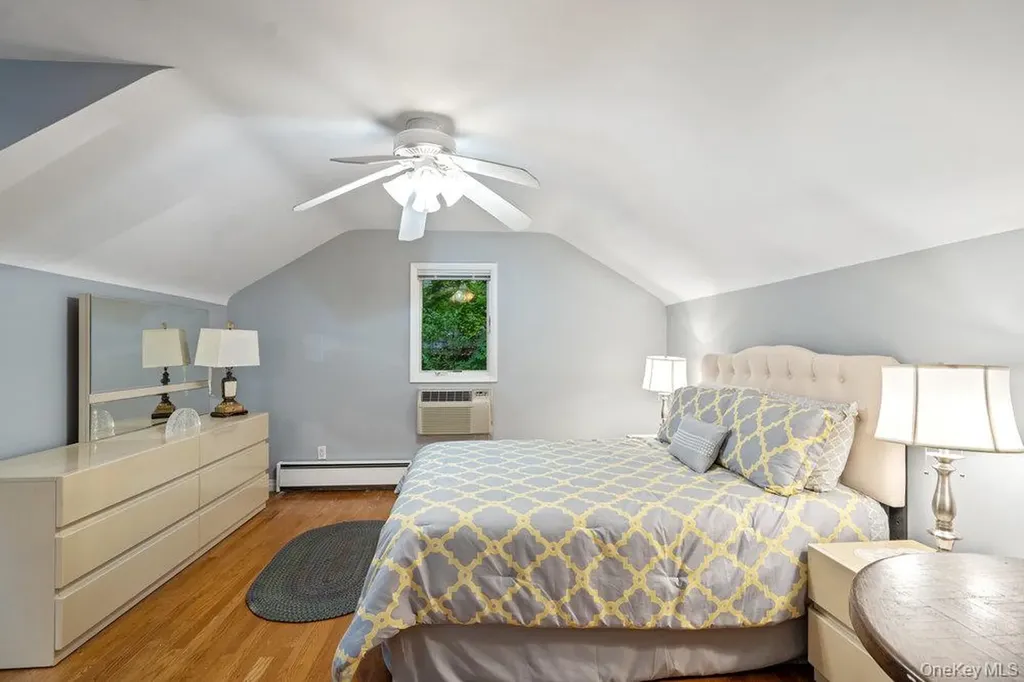 12 Chester Drive Great Neck NY 11021