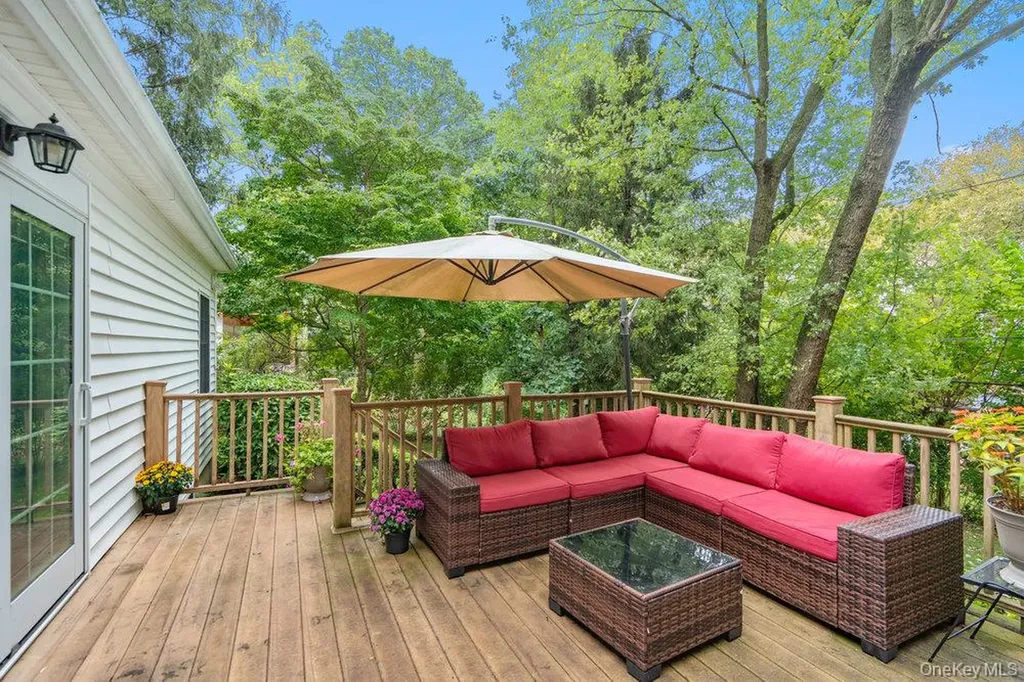 12 Chester Drive Great Neck NY 11021