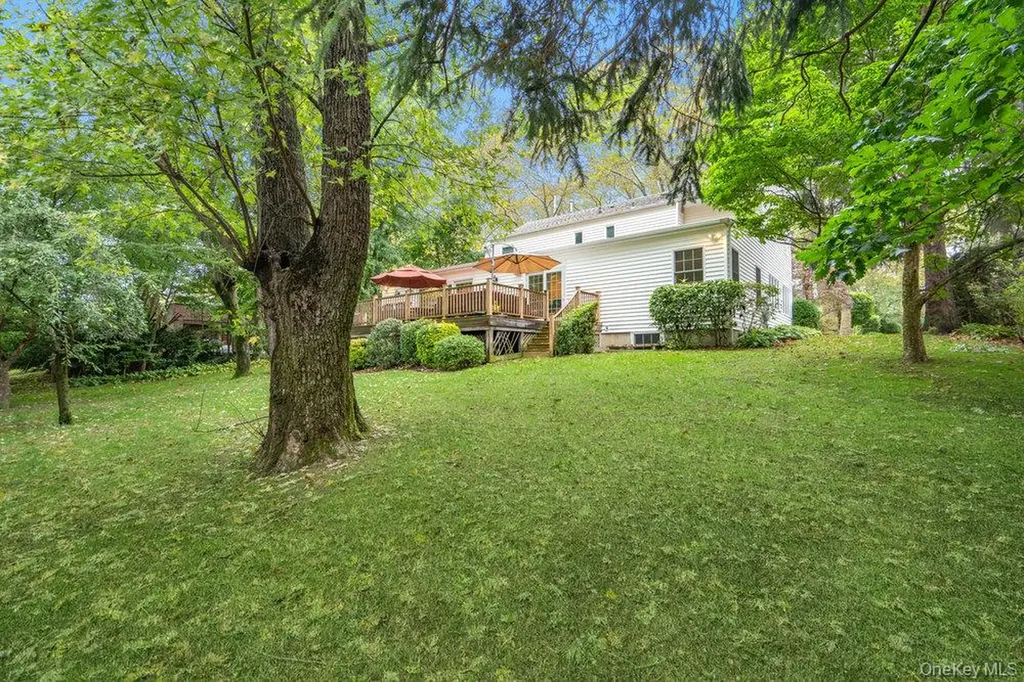 12 Chester Drive Great Neck NY 11021