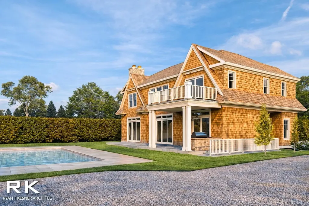 27 Adams Lane Southampton NY 11968