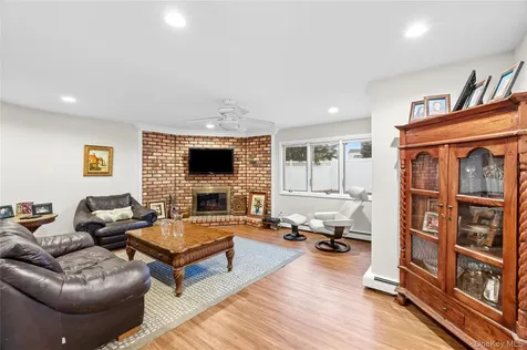 2686 Frances Street Bellmore NY 11710