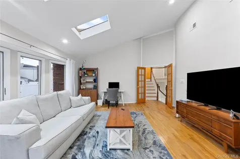 2686 Frances Street Bellmore NY 11710