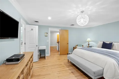 2686 Frances Street Bellmore NY 11710