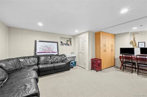 2686 Frances Street Bellmore NY 11710