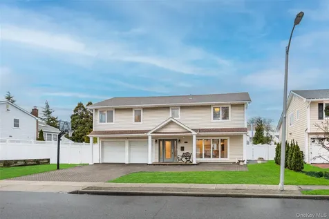 2686 Frances Street Bellmore NY 11710