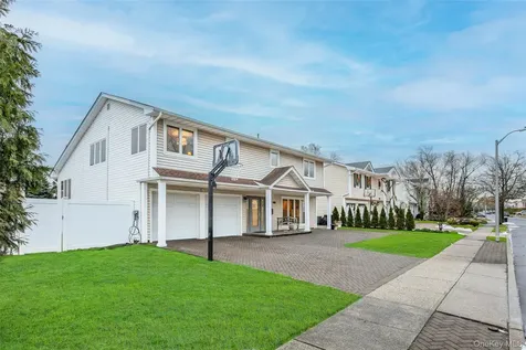 2686 Frances Street Bellmore NY 11710