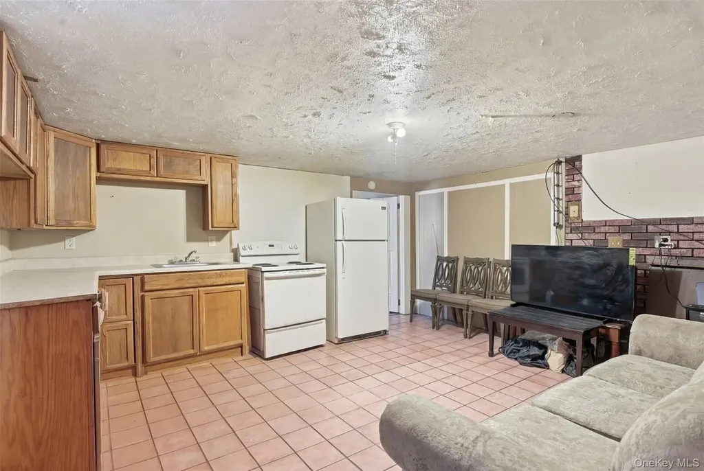5562 Route 9g Hudson NY 12534