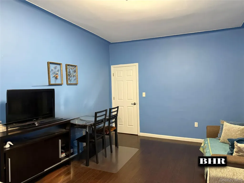 8735 Bay Parkway Brooklyn NY 11214