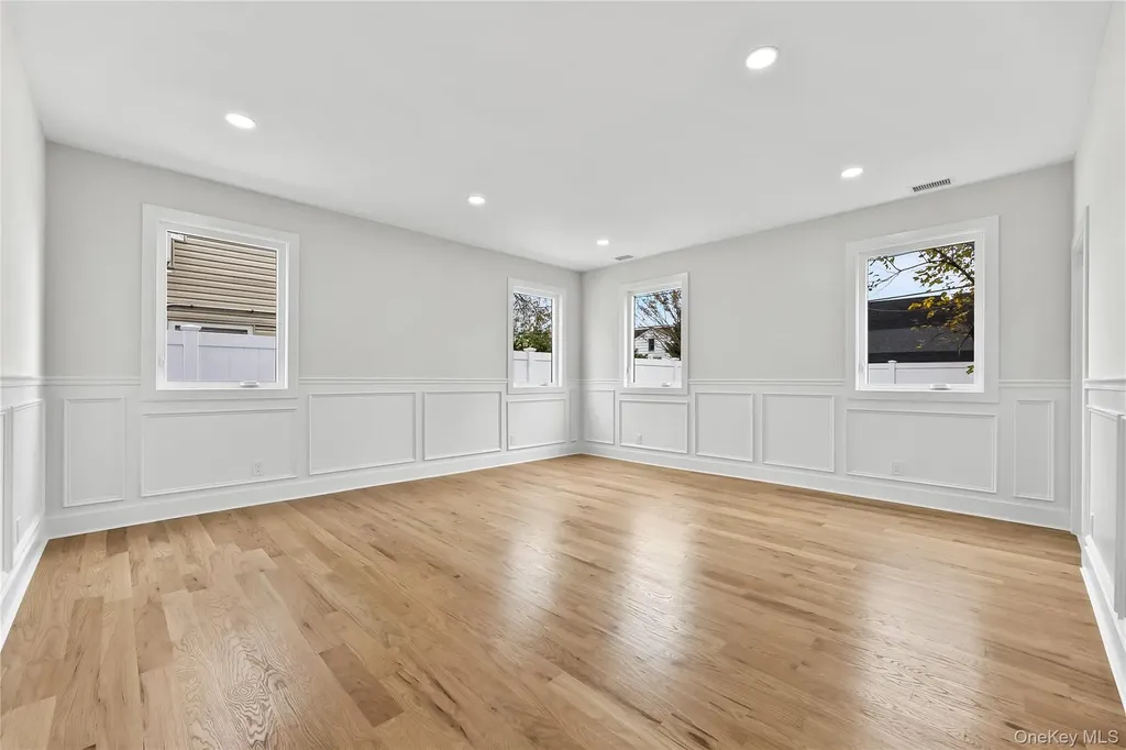 2 Orchid Road Levittown NY 11756