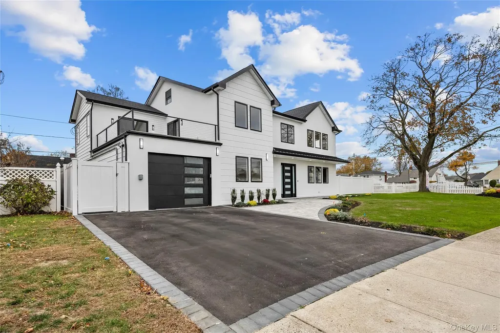 2 Orchid Road Levittown NY 11756