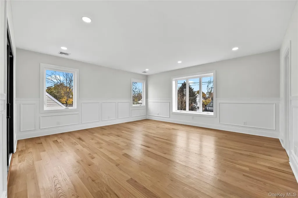 2 Orchid Road Levittown NY 11756