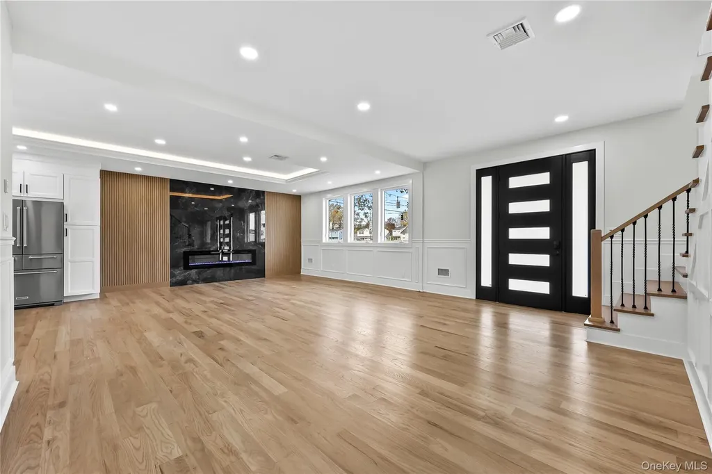 2 Orchid Road Levittown NY 11756