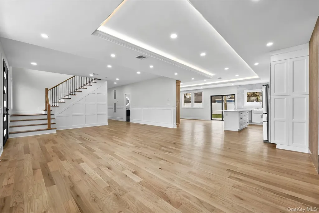 2 Orchid Road Levittown NY 11756