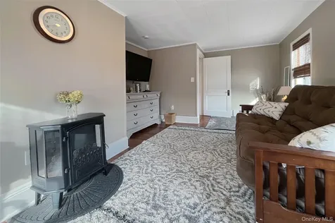 51 Woodland Avenue Poughkeepsie NY 12603