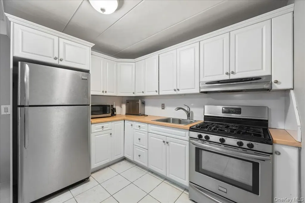 2035 Central Park Avenue Yonkers NY 10710