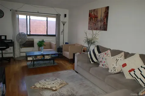 80-36 138th Street Briarwood NY 11435
