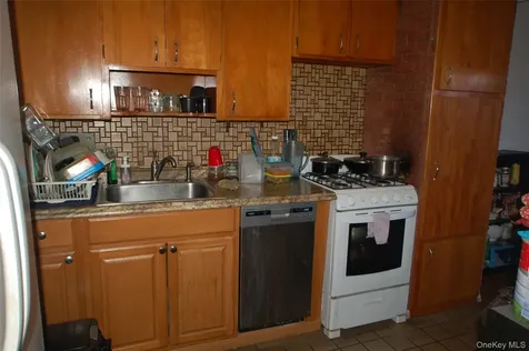 80-36 138th Street Briarwood NY 11435