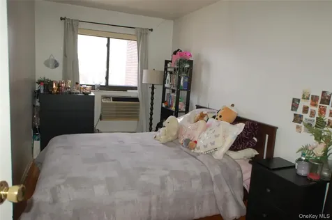 80-36 138th Street Briarwood NY 11435