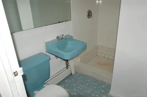 80-36 138th Street Briarwood NY 11435