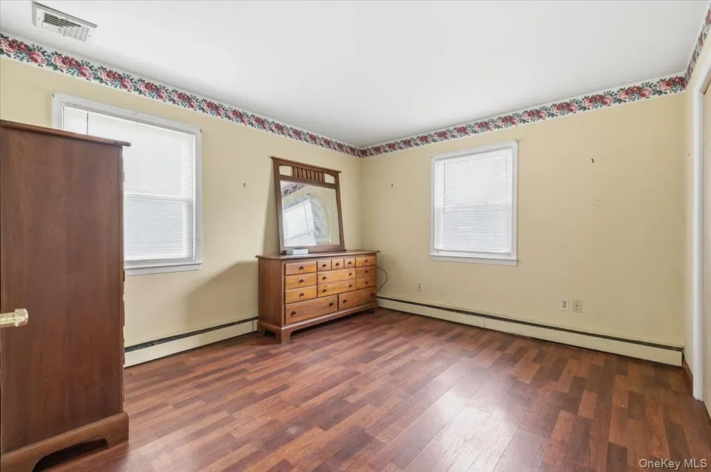 13 Jean Road West Islip NY 11795