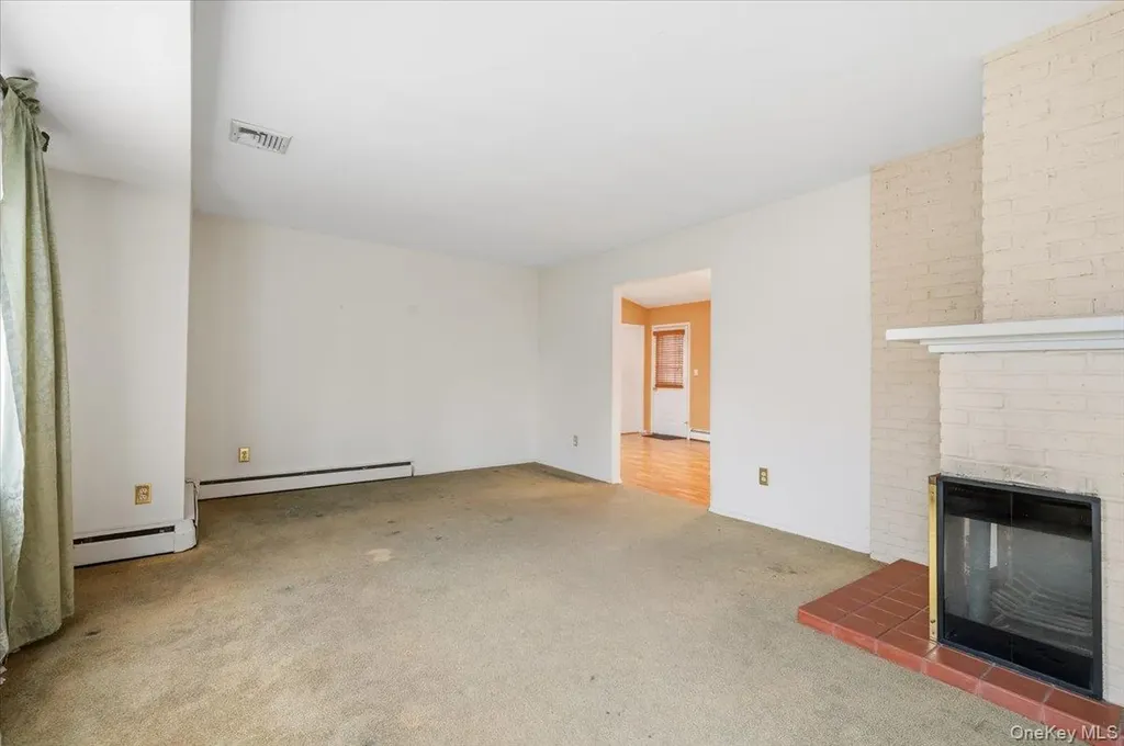 13 Jean Road West Islip NY 11795
