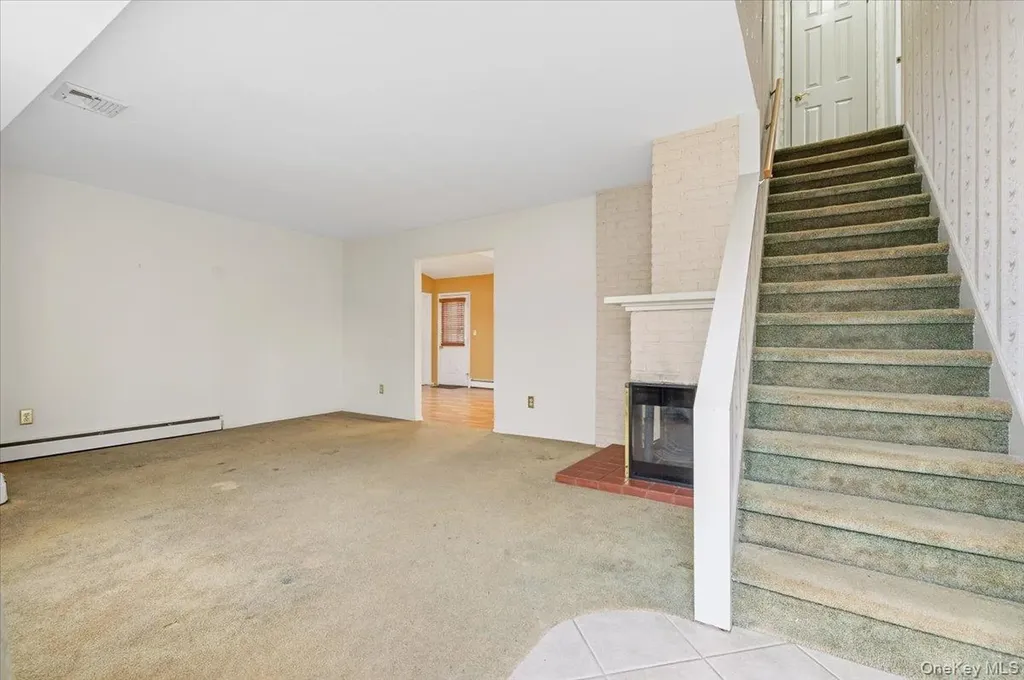 13 Jean Road West Islip NY 11795