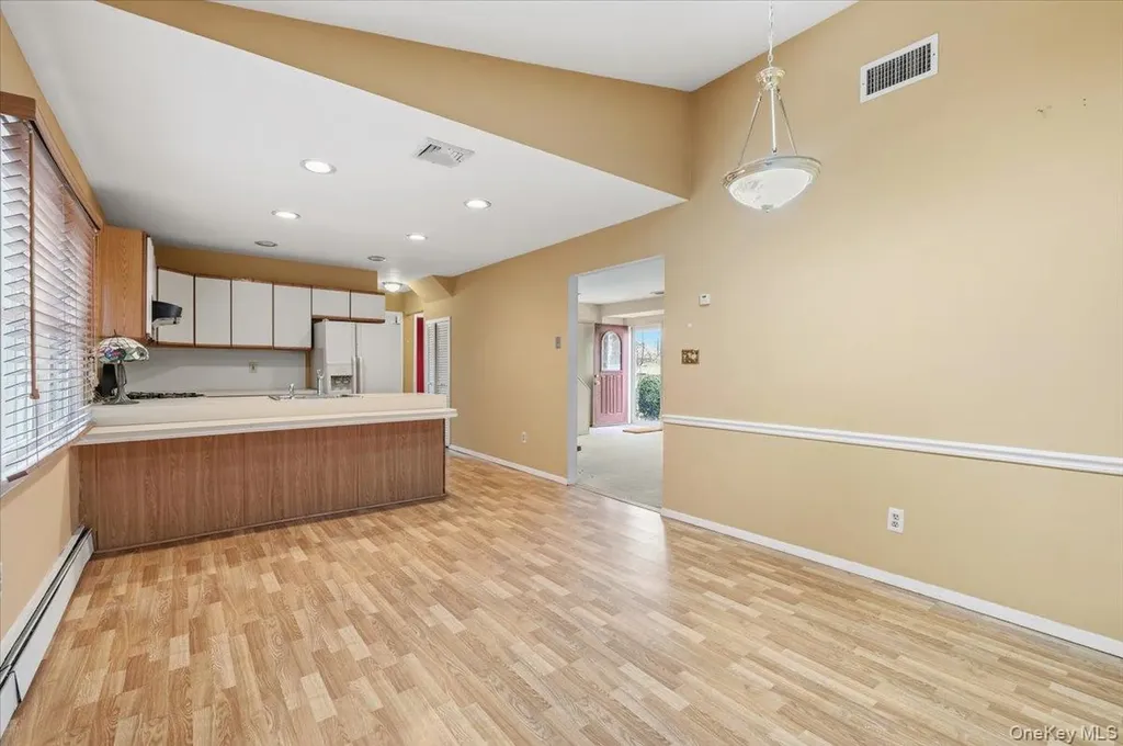 13 Jean Road West Islip NY 11795