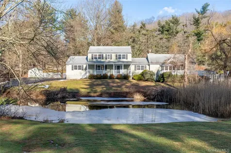 58 Millbrook Road Bedford NY 10506