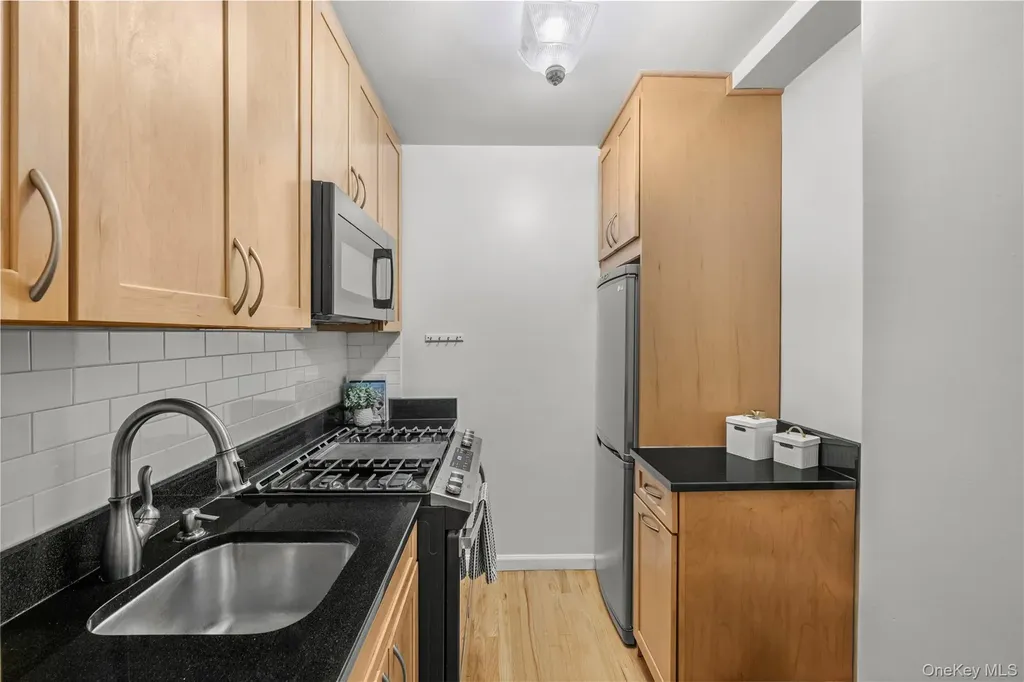 800 Grand Concourse Bronx NY 10451