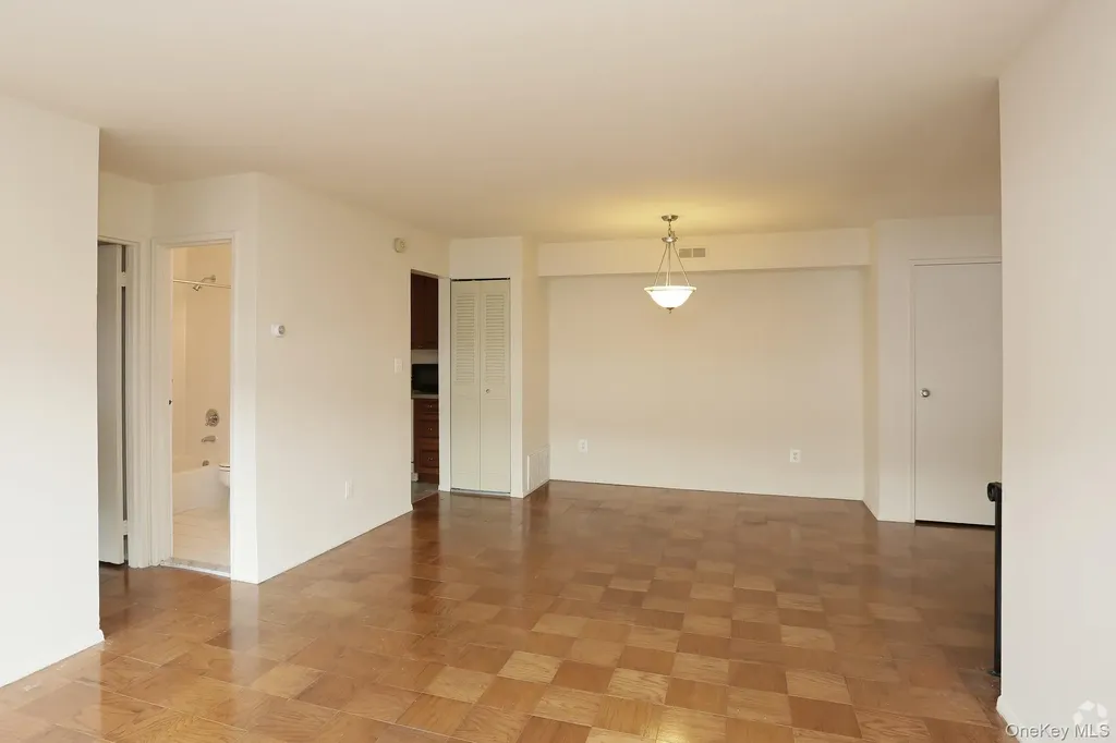 409 Marine Lane West Babylon NY 11704
