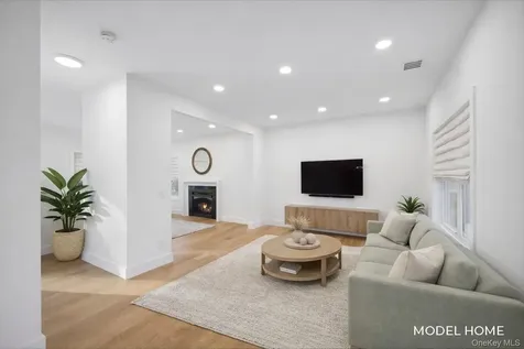 89 N South Street Manorville NY 11949