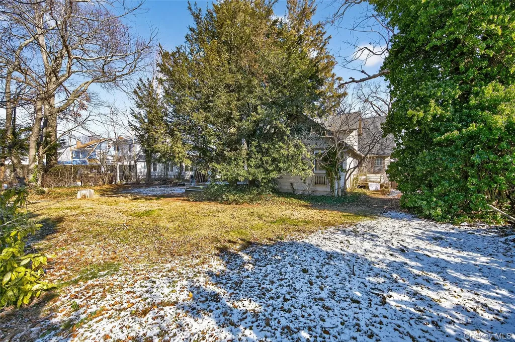 2934 Dahlia Avenue Baldwin NY 11510