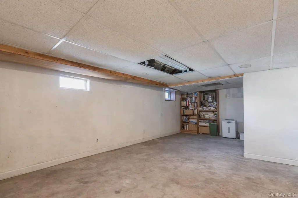717 E 37th Street Brooklyn NY 11203