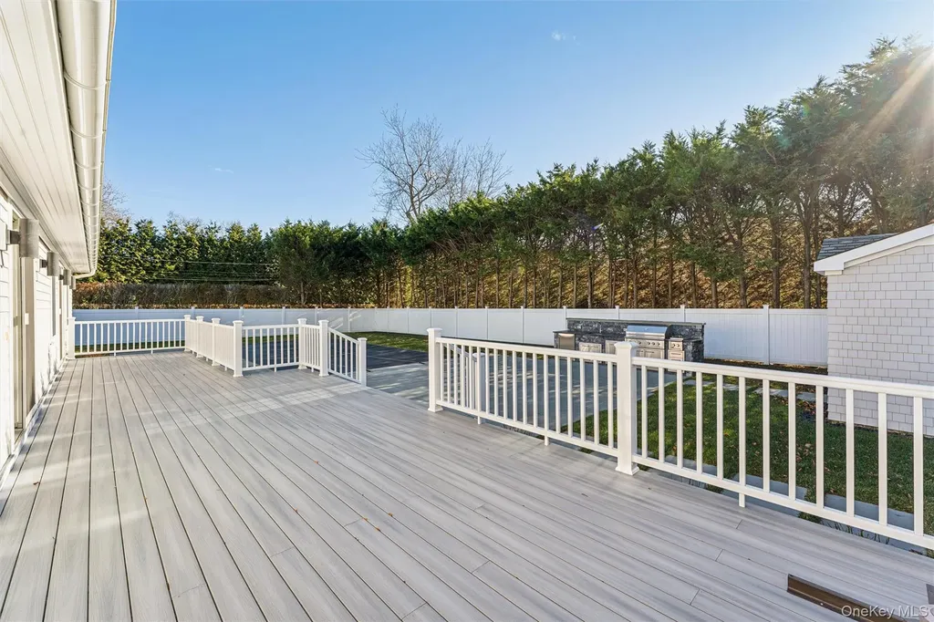 275 Mill Road Westhampton Beach NY 11978