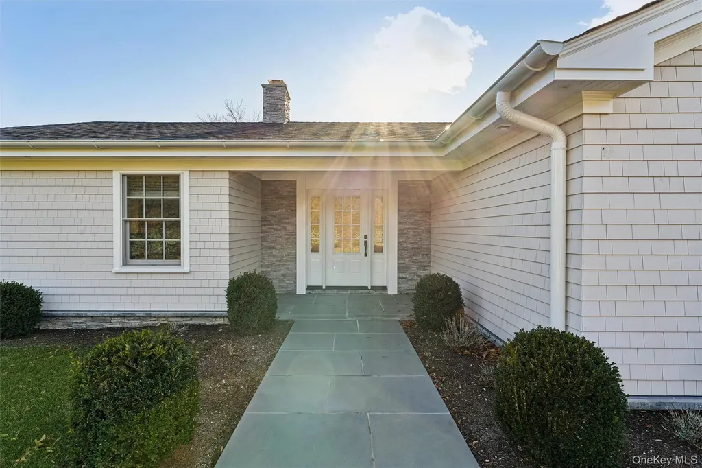 275 Mill Road Westhampton Beach NY 11978