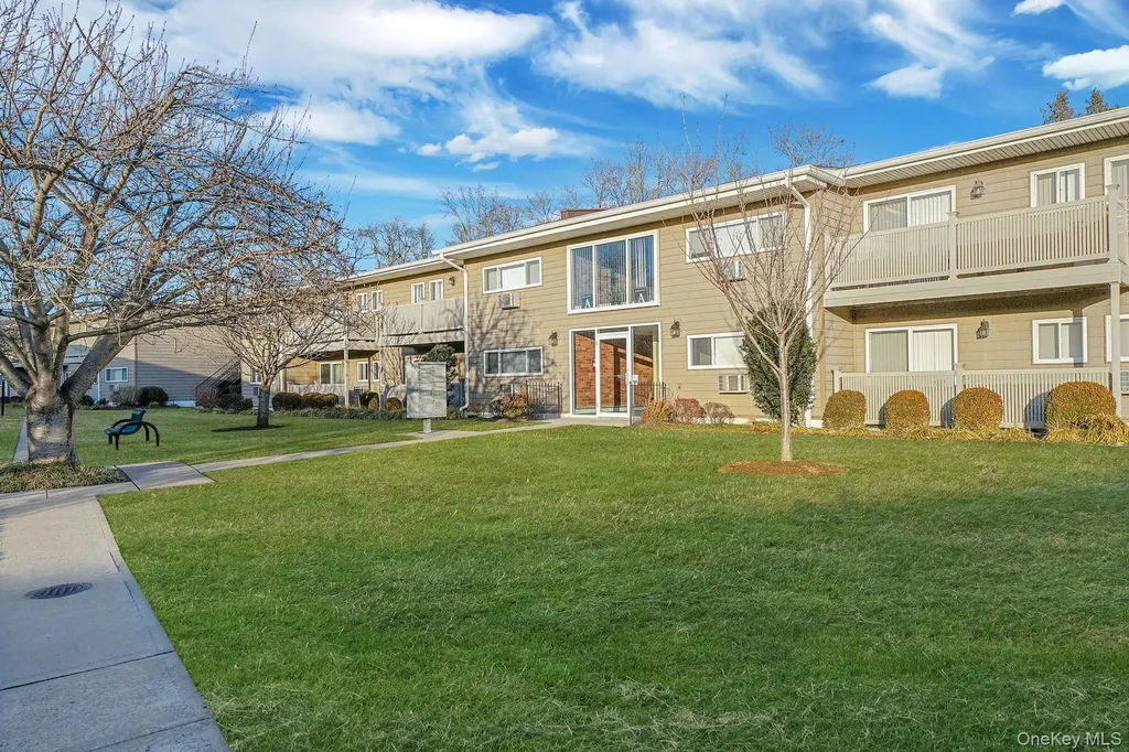 365 Route 111 Smithtown NY 11787