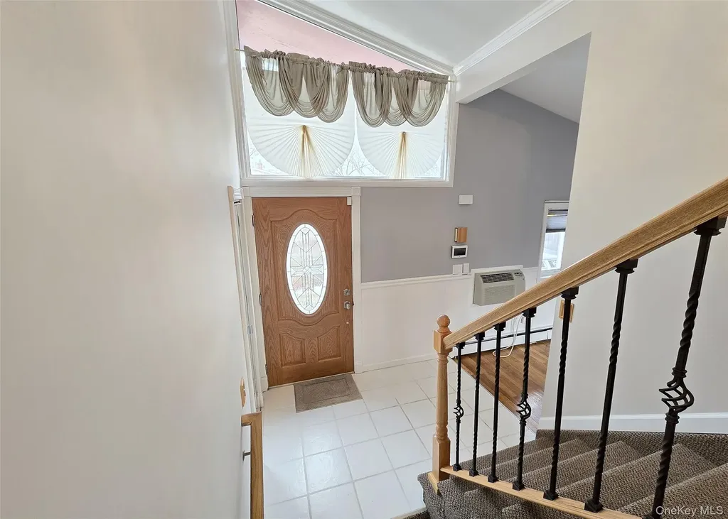 50 Spur Lane Centereach NY 11720